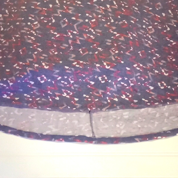 LulaRoe Abstract Perfect T Top - Picture 7 of 11